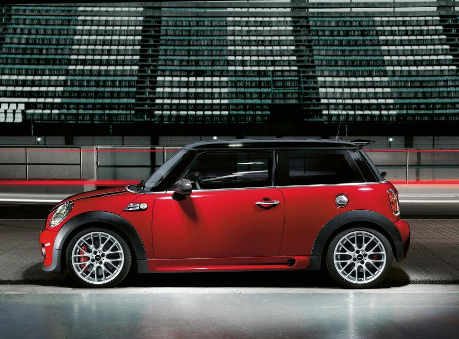  Mini Cooper JCW Clubman 2009 года  (фото 24 из 41)